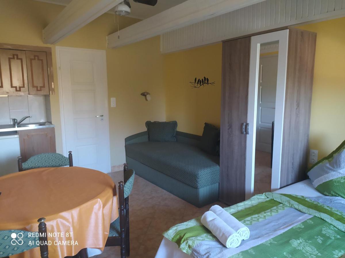 Apartmanhaz Gabriella Harkány Zewnętrze zdjęcie
