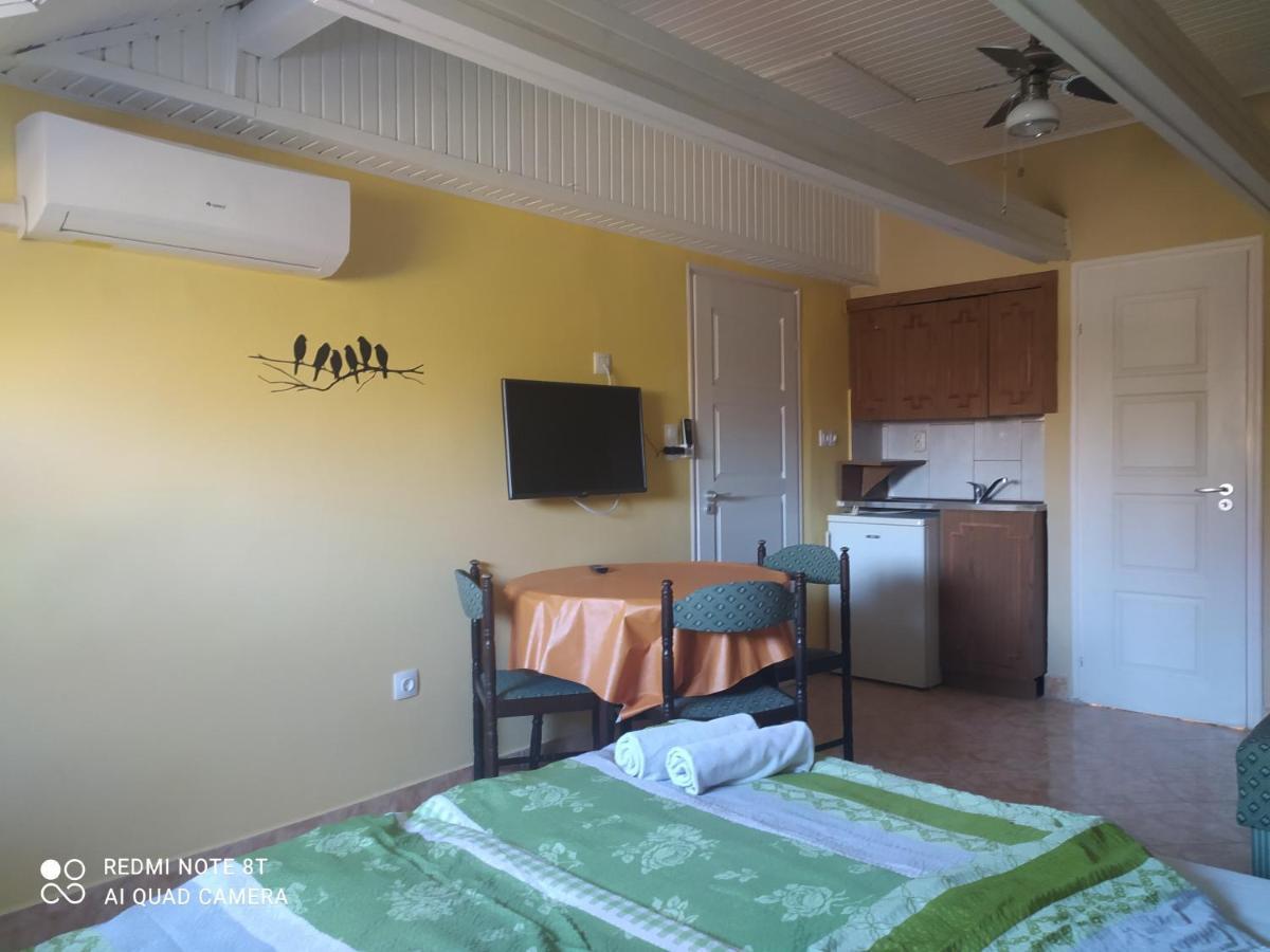 Apartmanhaz Gabriella Harkány Zewnętrze zdjęcie