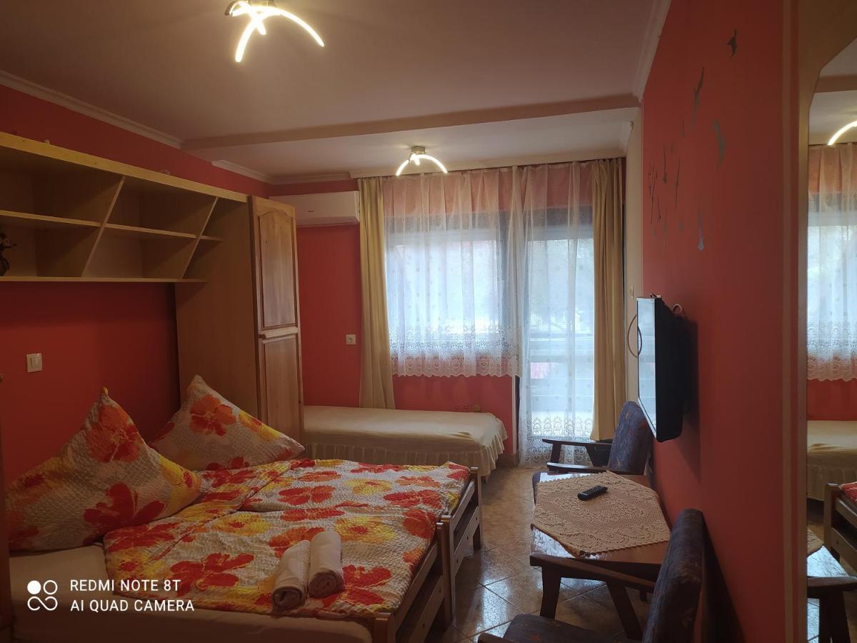 Apartmanhaz Gabriella Harkány Zewnętrze zdjęcie