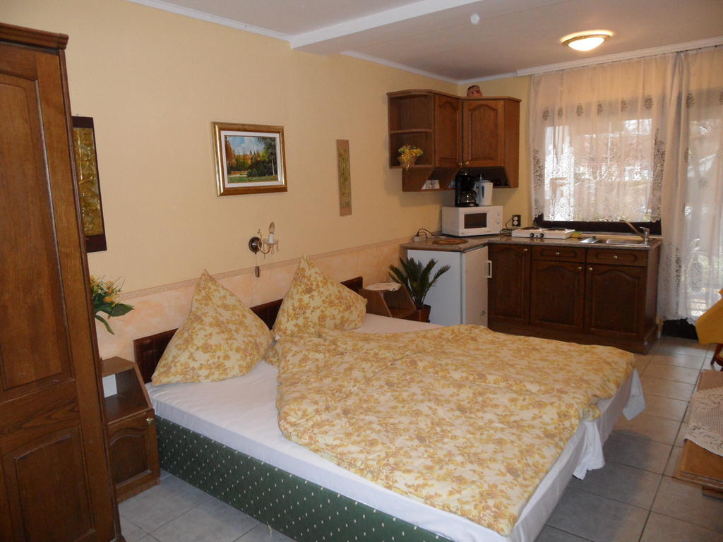 Apartmanhaz Gabriella Harkány Pokój zdjęcie