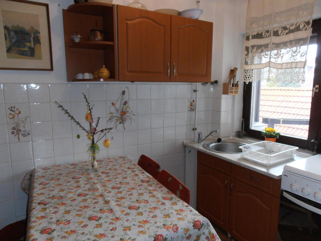 Apartmanhaz Gabriella Harkány Pokój zdjęcie